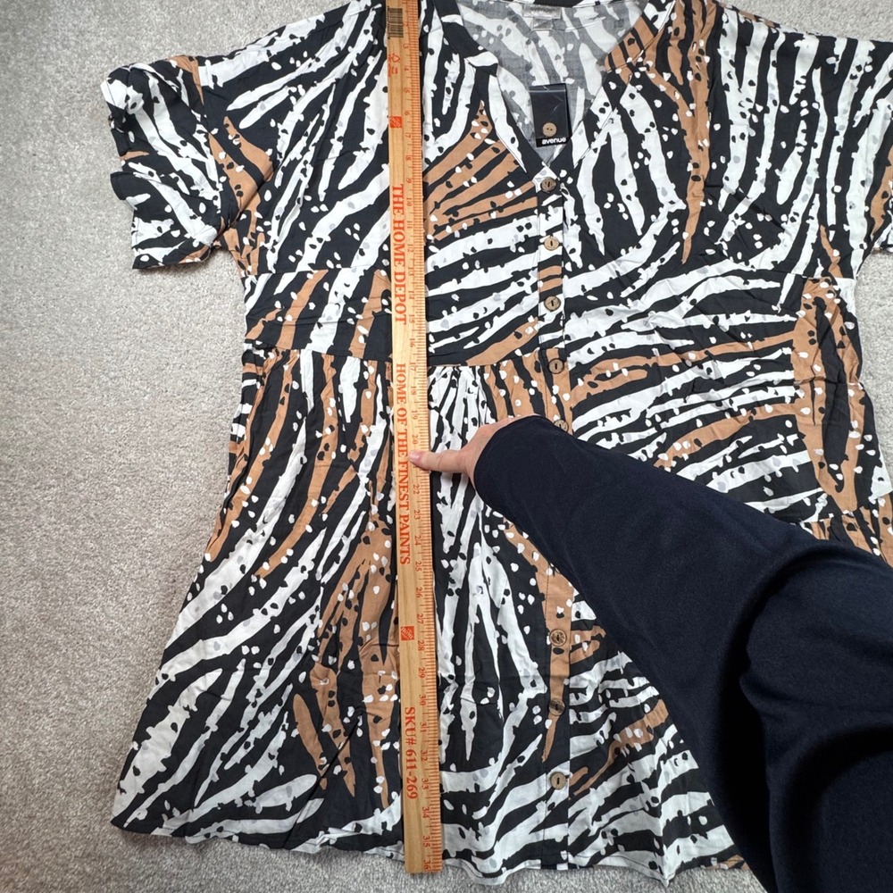 Avenue Womens Plus 22/24 Zebra Animal Print Tiered Button Down Tunic Top NWT - Picture 7 of 7